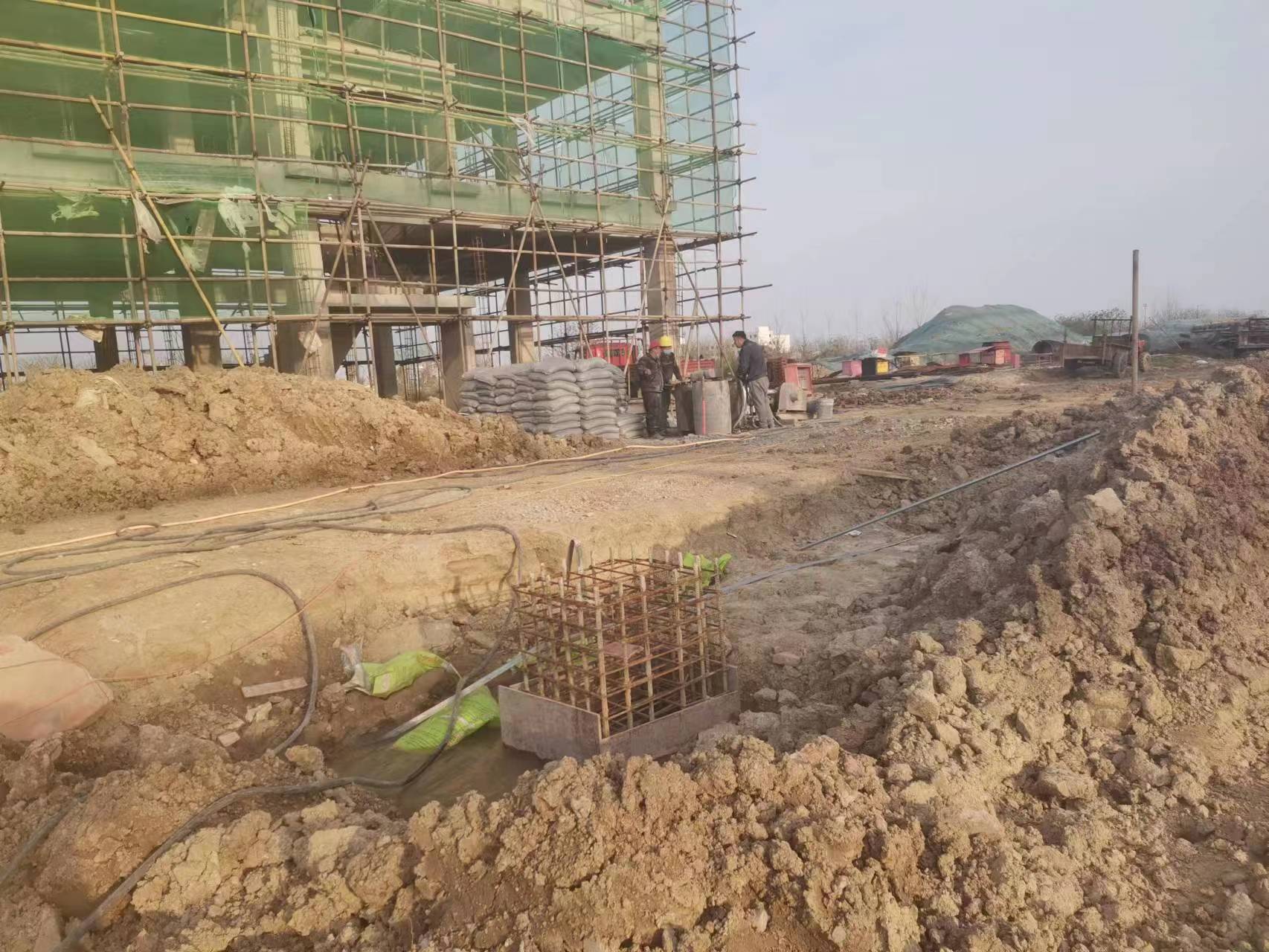 云霄当桥梁出现裂缝的时候应该及时加固修补